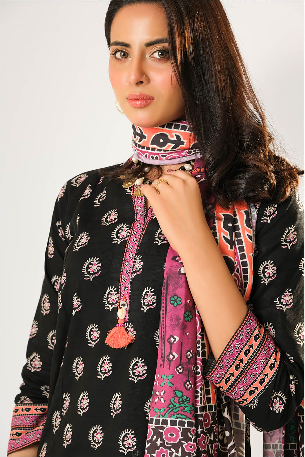 Women winter clothes | Black & Multicolor | Casual 3 Piece Suit | Cotton Khaddar Printed | LAD-03197