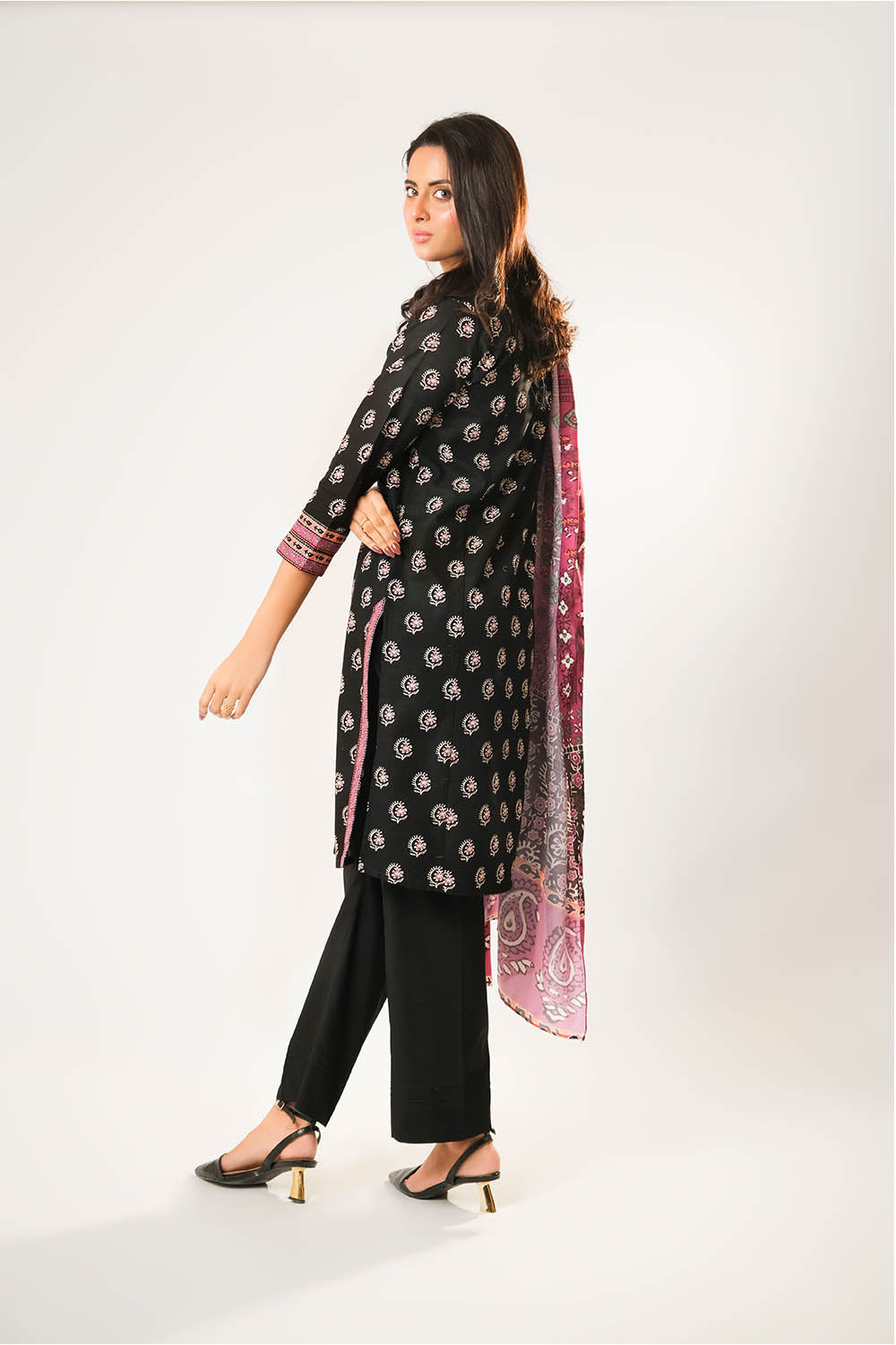 Women winter clothes | Black & Multicolor | Casual 3 Piece Suit | Cotton Khaddar Printed | LAD-03197